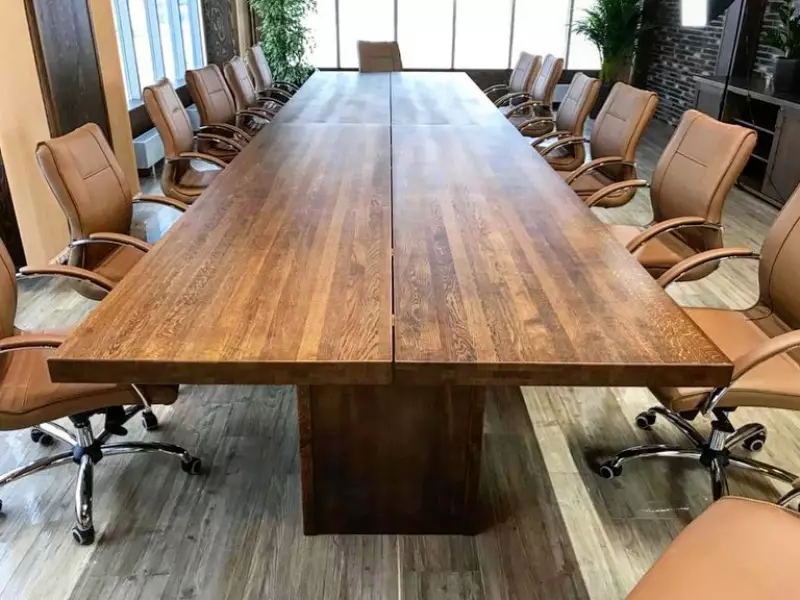 Дубовый стол